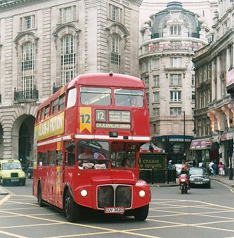RML2362 crosses Piccadilly Circus